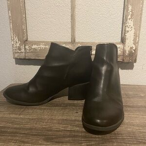 Rampage small wedge heels